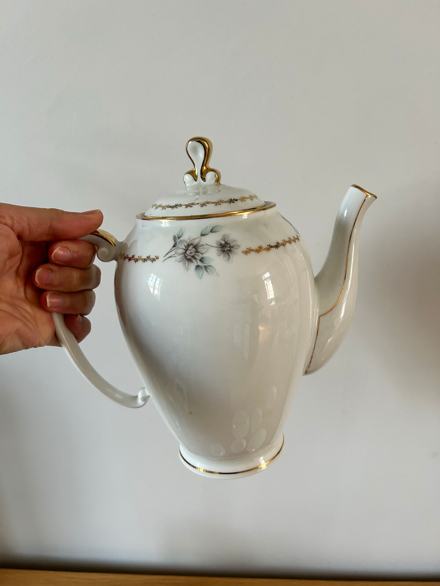 Porcelain coffee service SFR