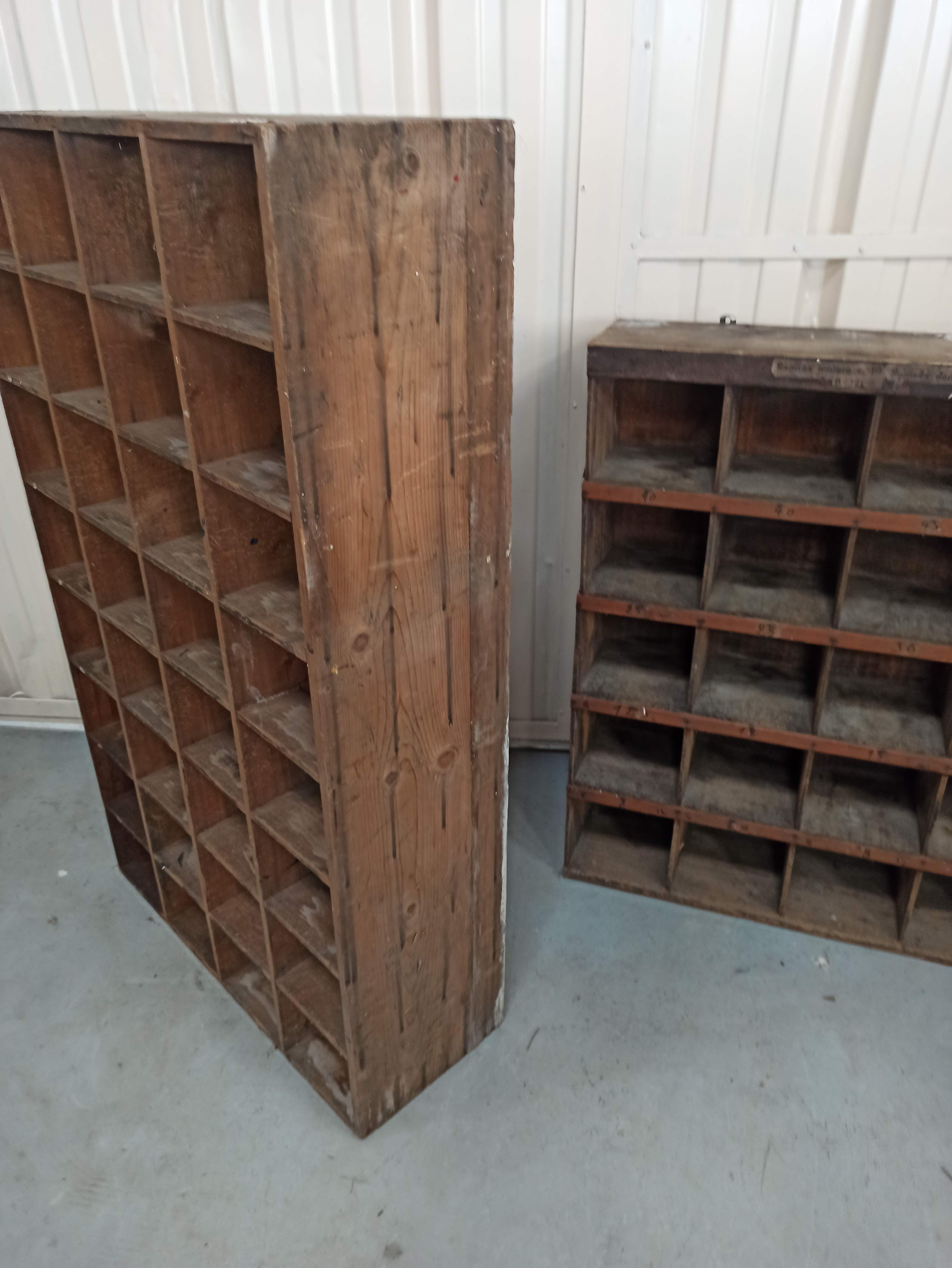 Duo of trade furniture sorting of the post shelf storage