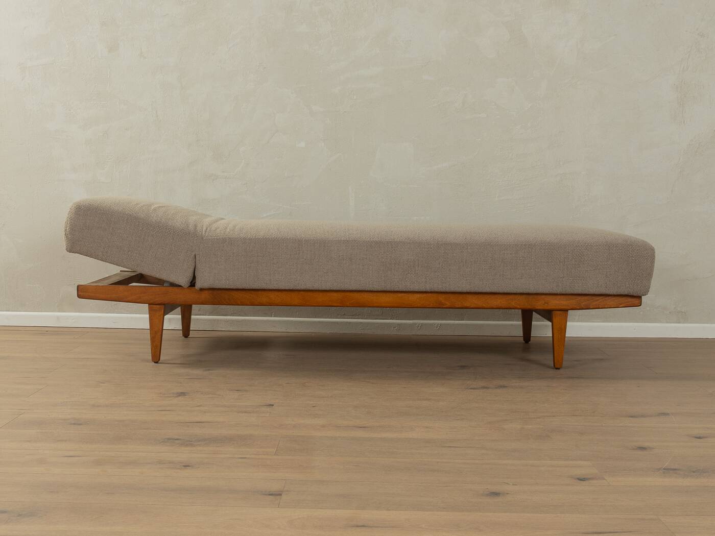 50s Sofa by Knoll Antimott