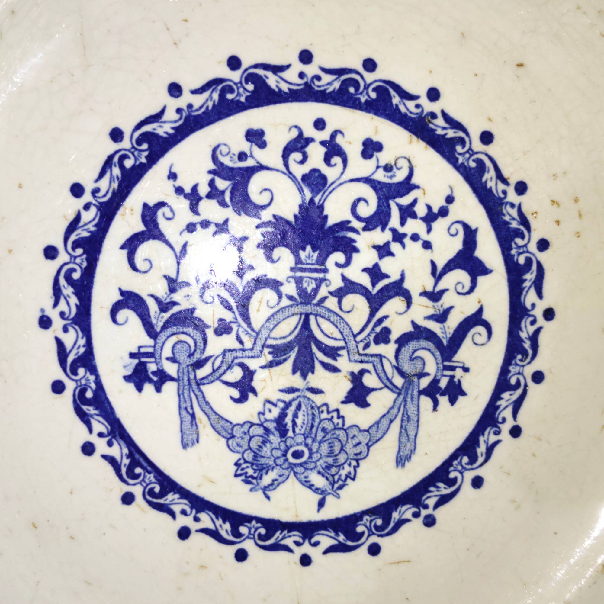 Flat plate in Gien earthenware - Rouen Art Deco motif - 1932