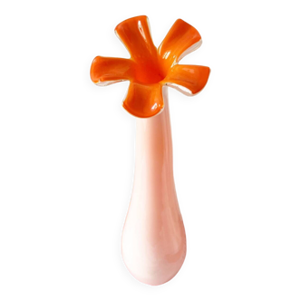 Long pink vase with petal collar