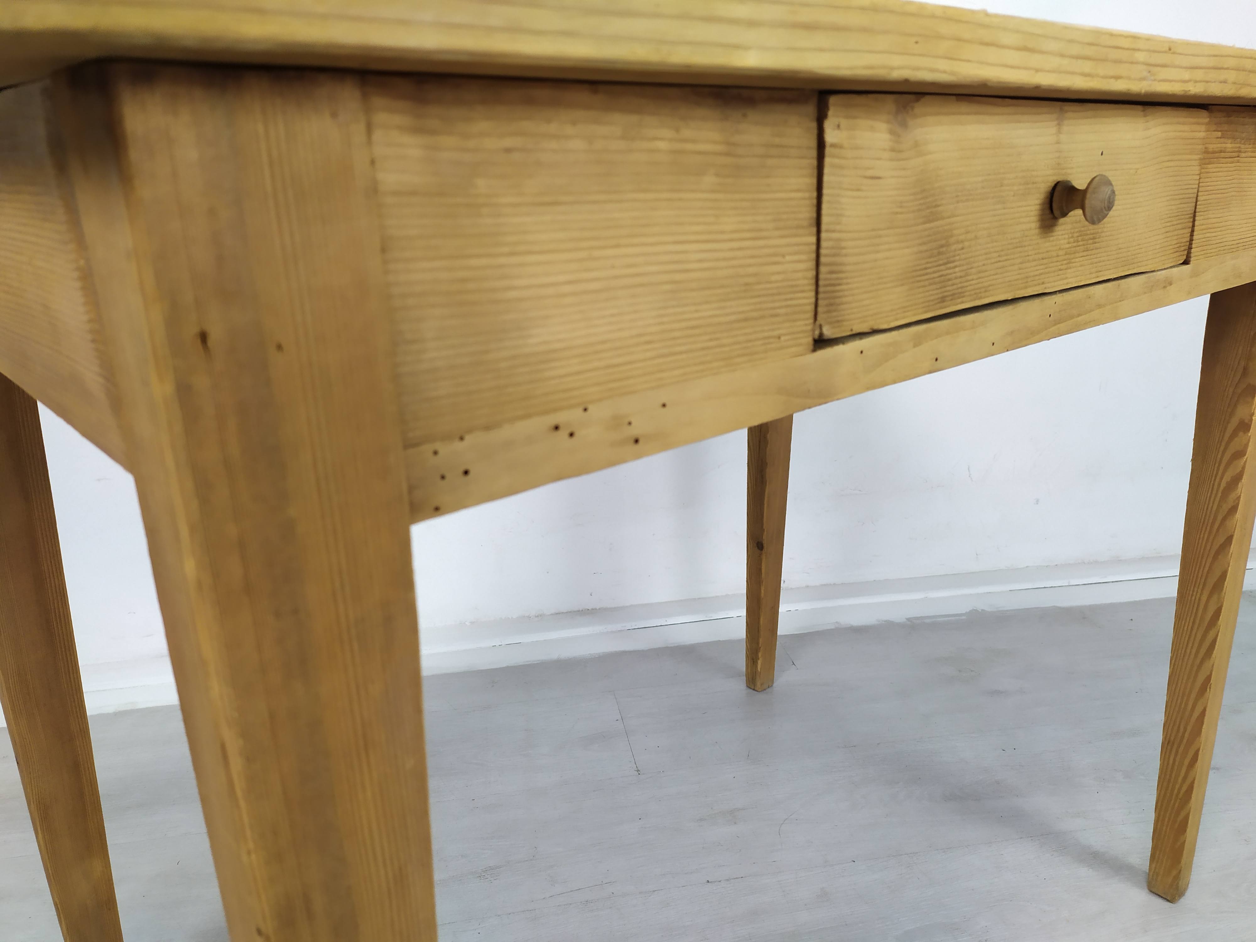 Farmhouse table