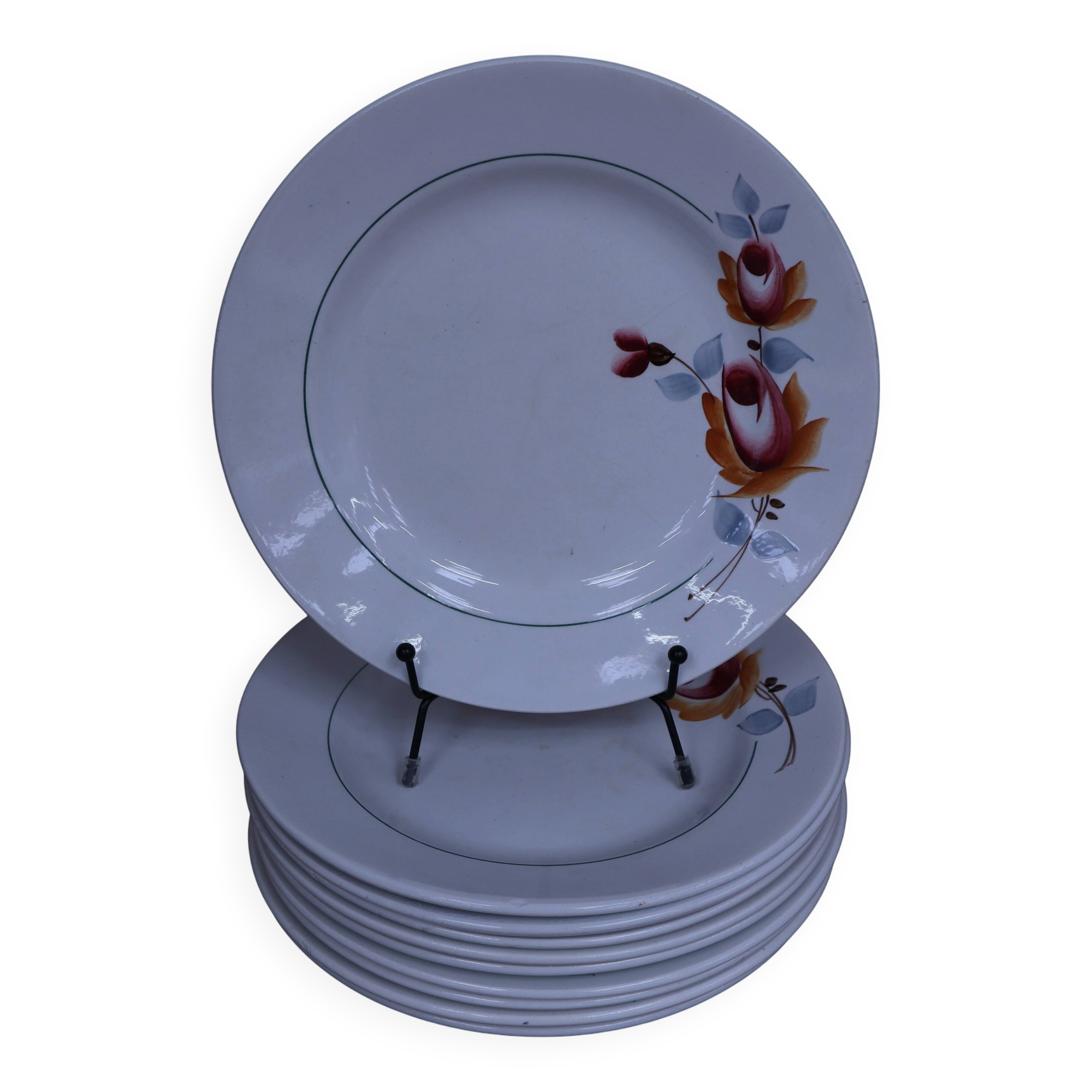 Set of 10 St Amand 7017 flat plates