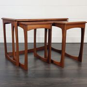 Tables gigognes des années 1960