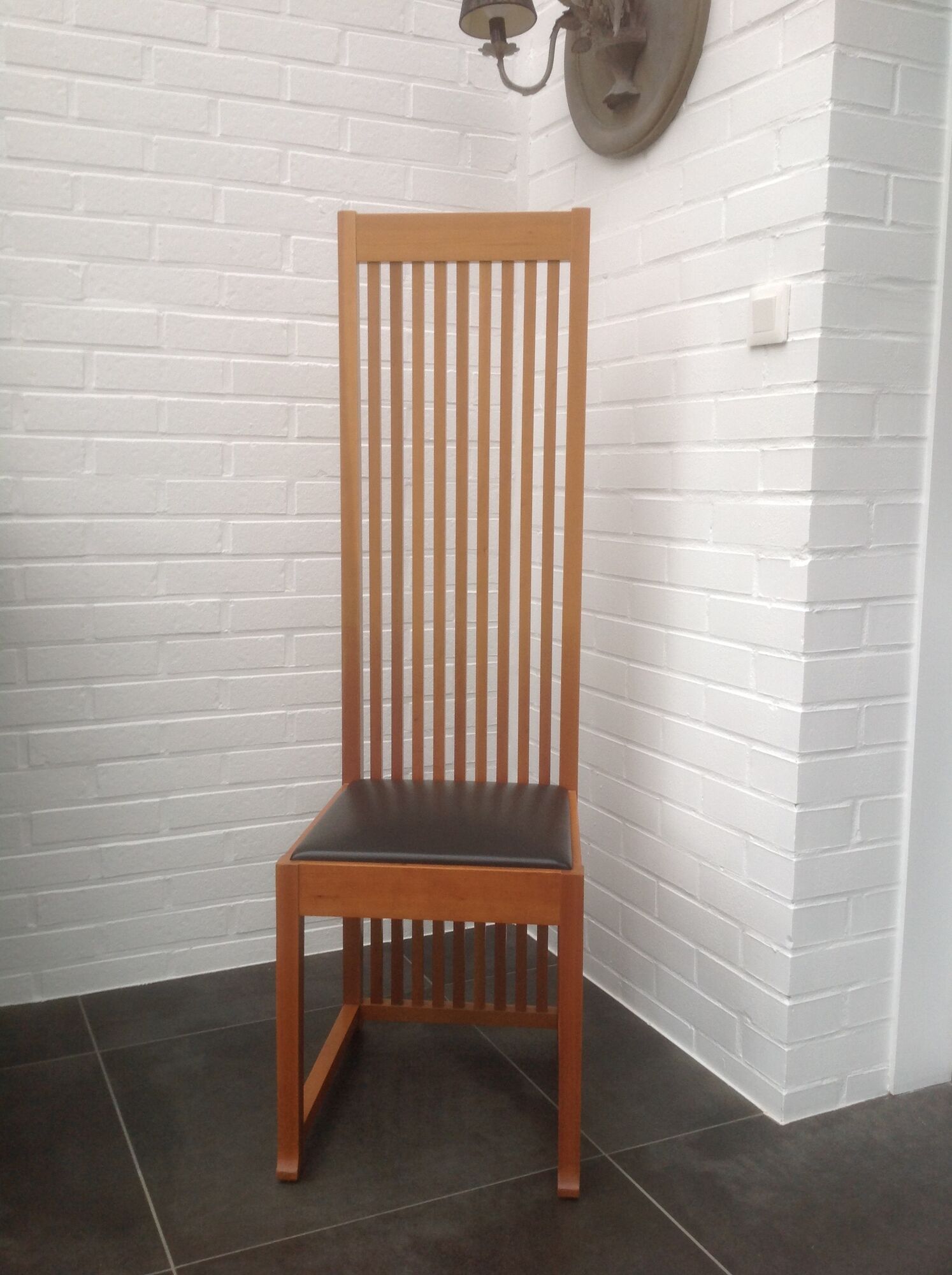 Lot de 4 chaises modèle Robie 1 de Frank Lloyd Wright pour Cassina 1990