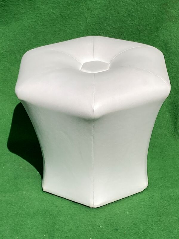 Pouffe ou tabouret hollandais aux champignons hocker