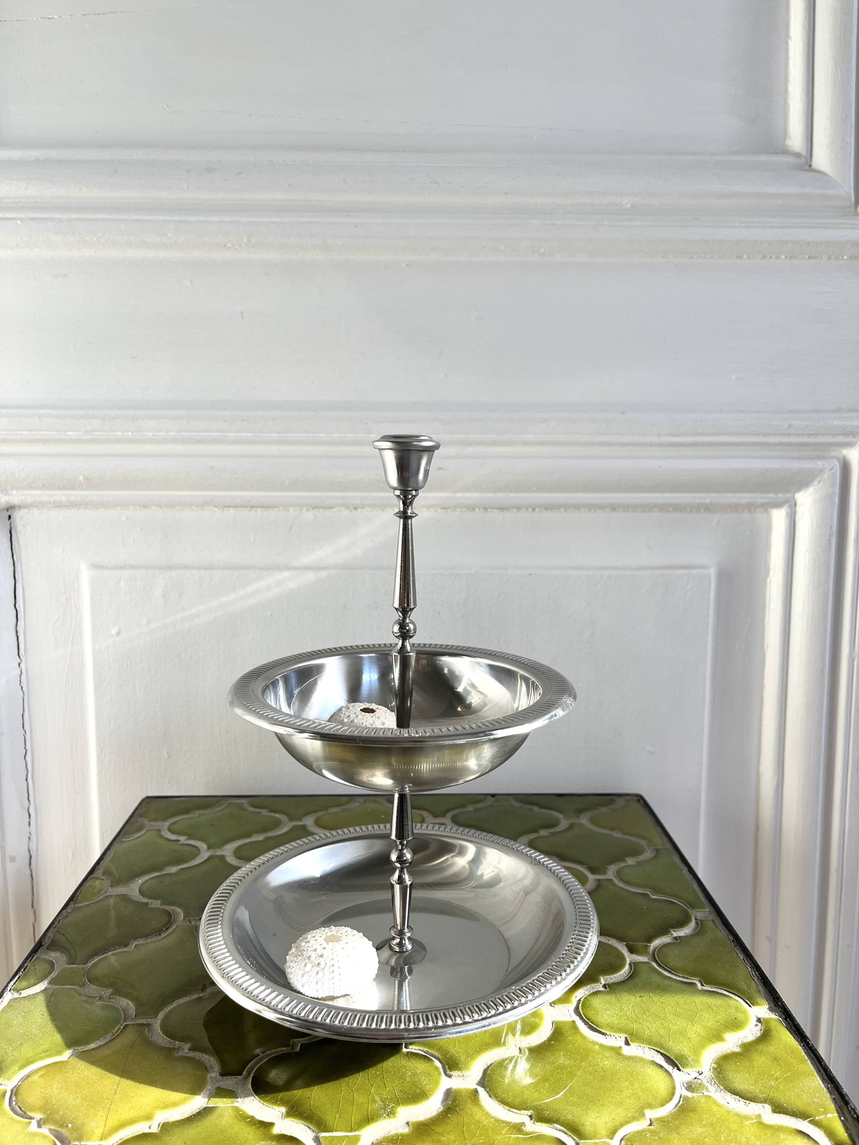 Two-tray display stand