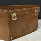 Hat box
