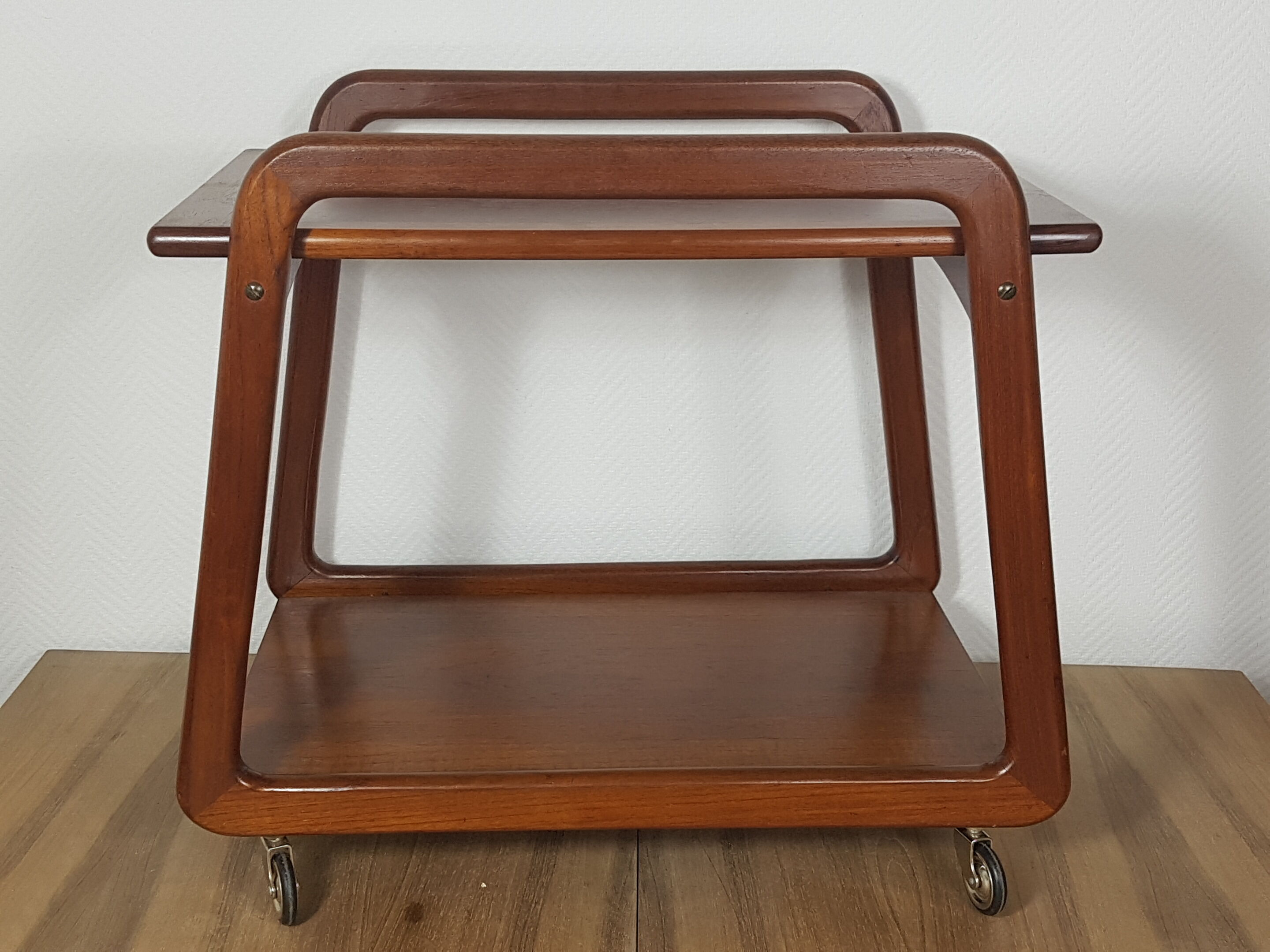 Scandinavian 70s dessert or mini-bar