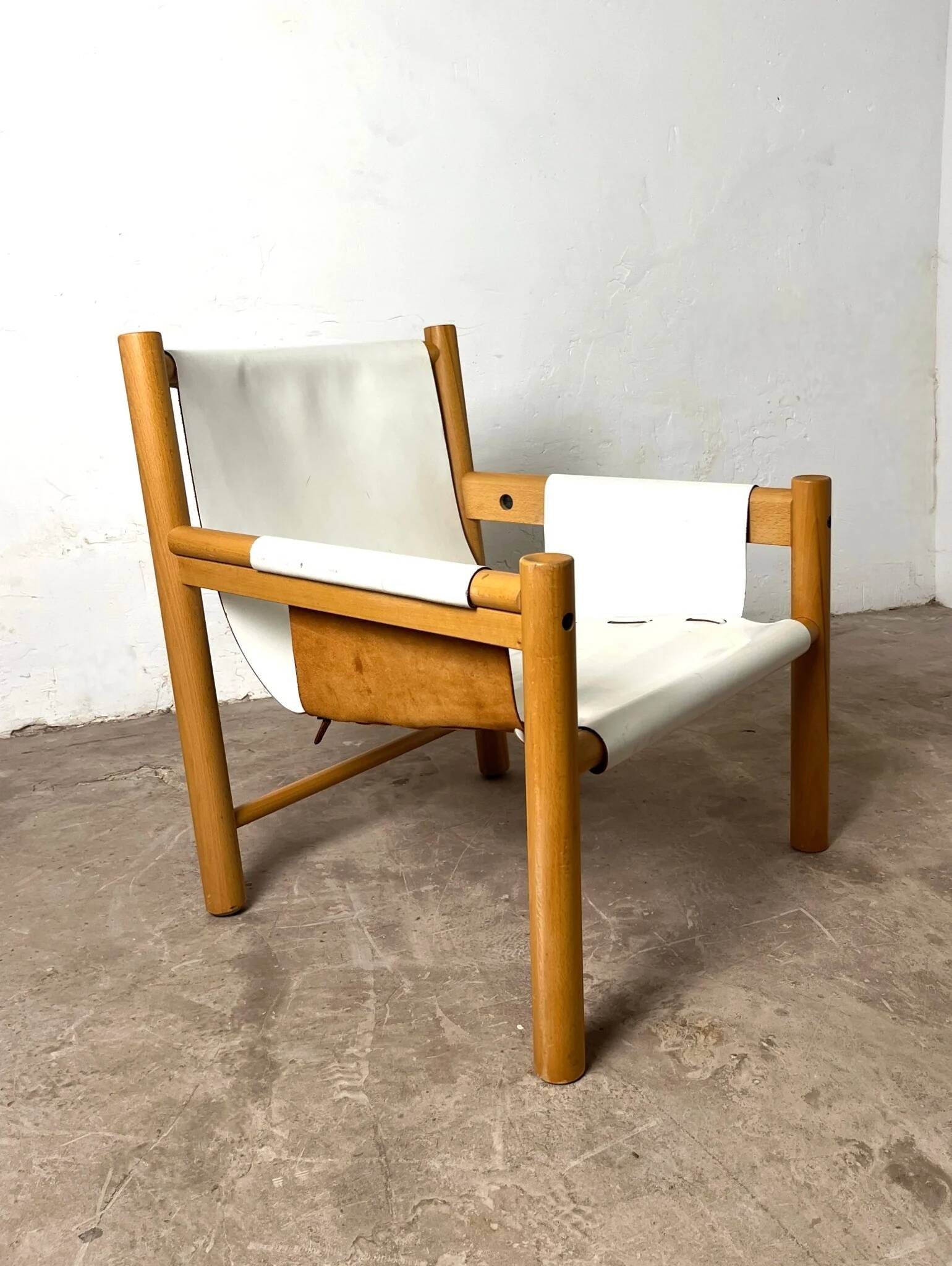 Safari armchair in white leather by Ibisco, Italian design, 1970s.