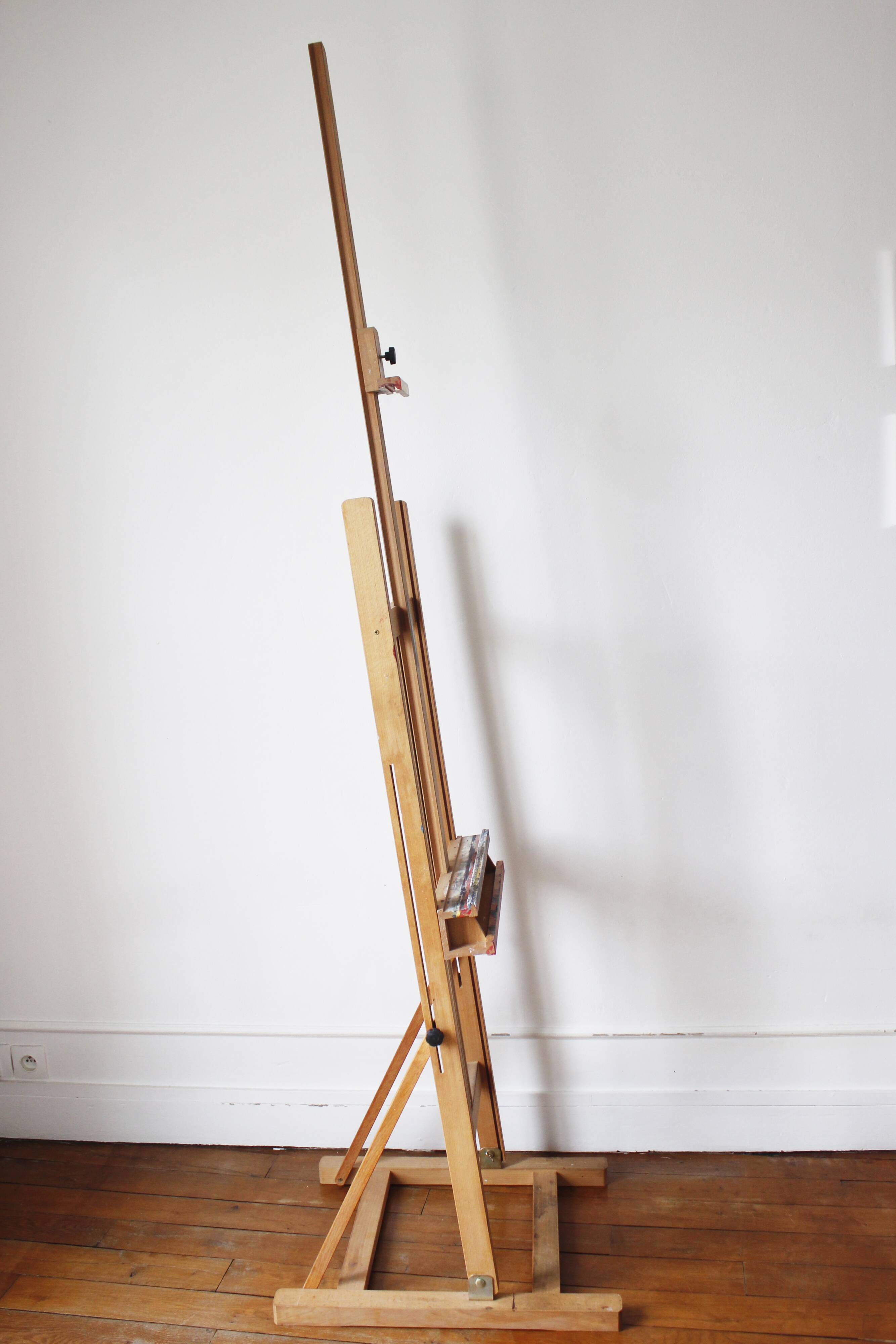 Easel and blank canvases x3