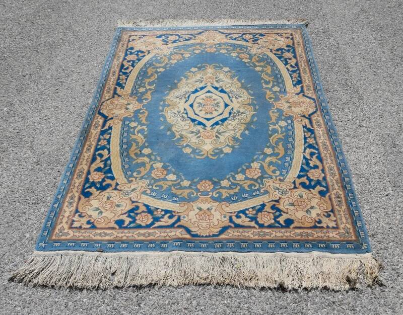 Handmade Oriental rug Indo-Savonnerie - 122 x 180 cm - "Galerie Sardje"