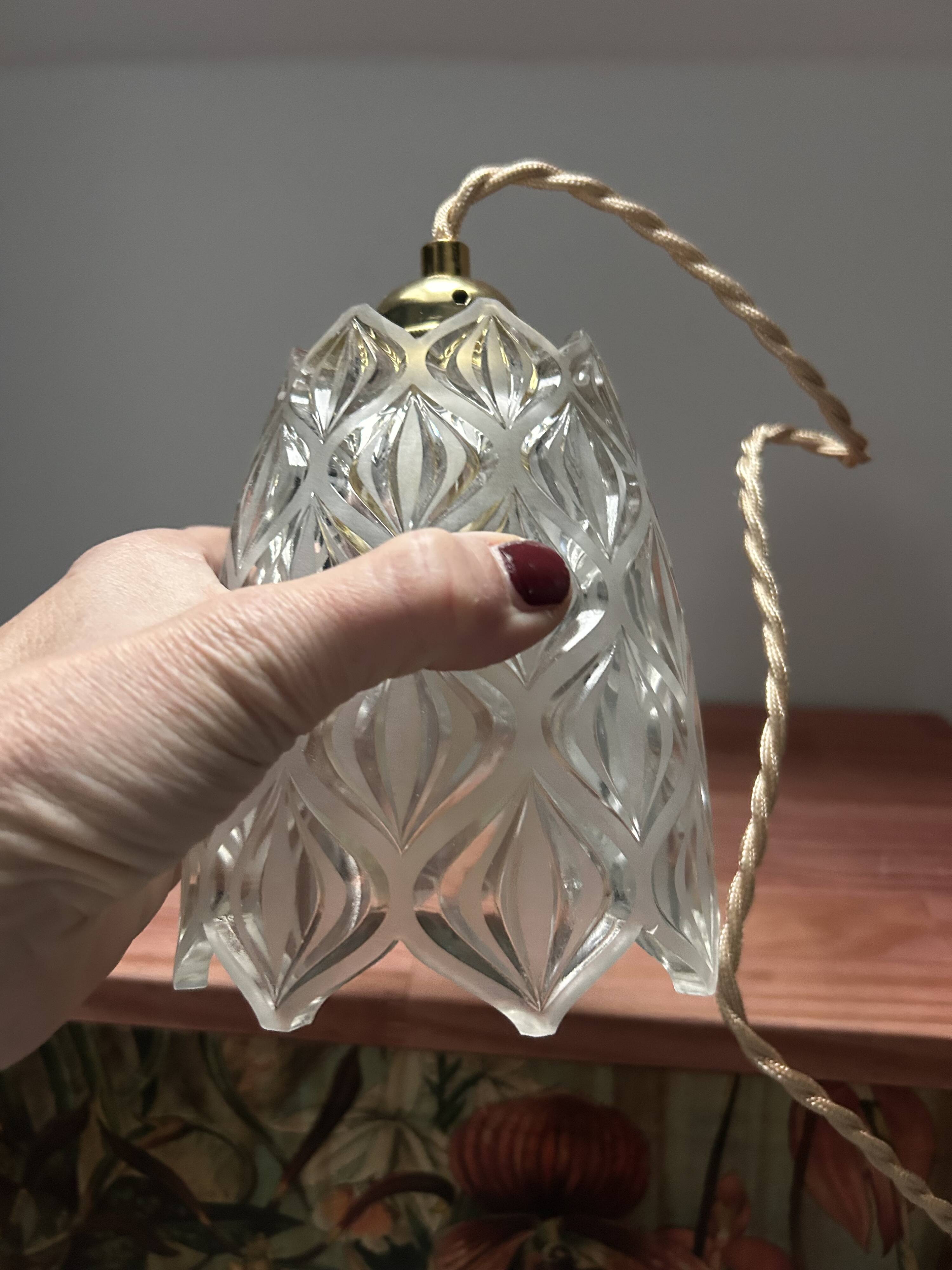 Baladeuse vintage en verre ciselé