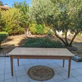 Farm table