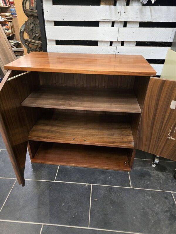 Meuble bahut vintage des années 70