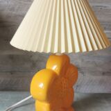 Vintage lamp flower marguerite