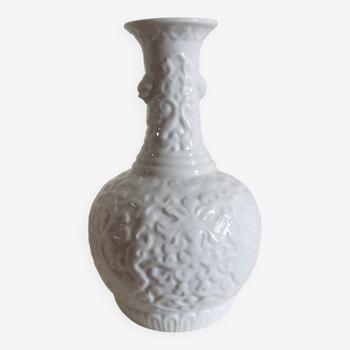 Vase balustre porcelaine "blanc de Chine" XXe base percée