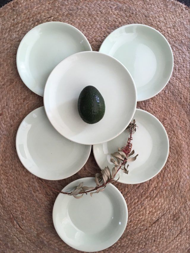 Dishes and 5 vintage plates, pale green