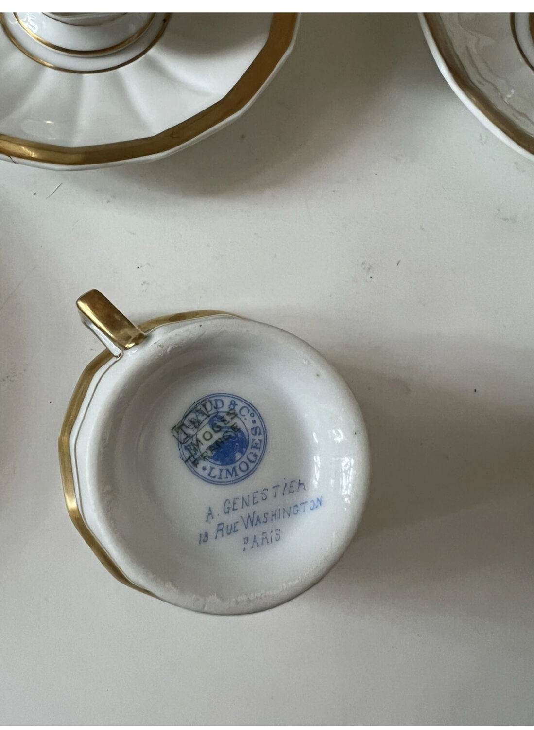 Service à café en porcelaine de Limoges Baynaud & cie