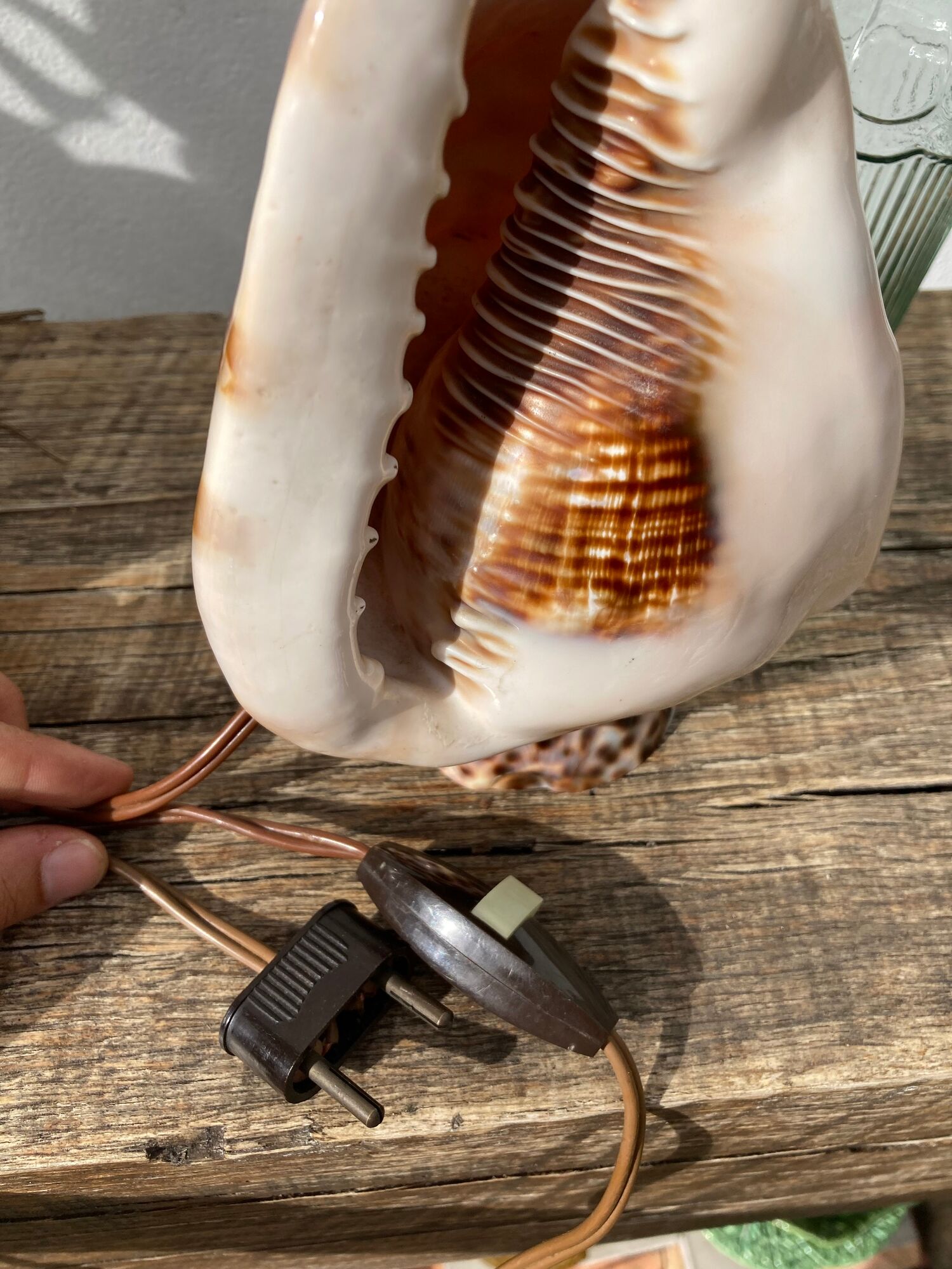 Shell lamp 1970 vintage mother-of-pearl to pose or bedside