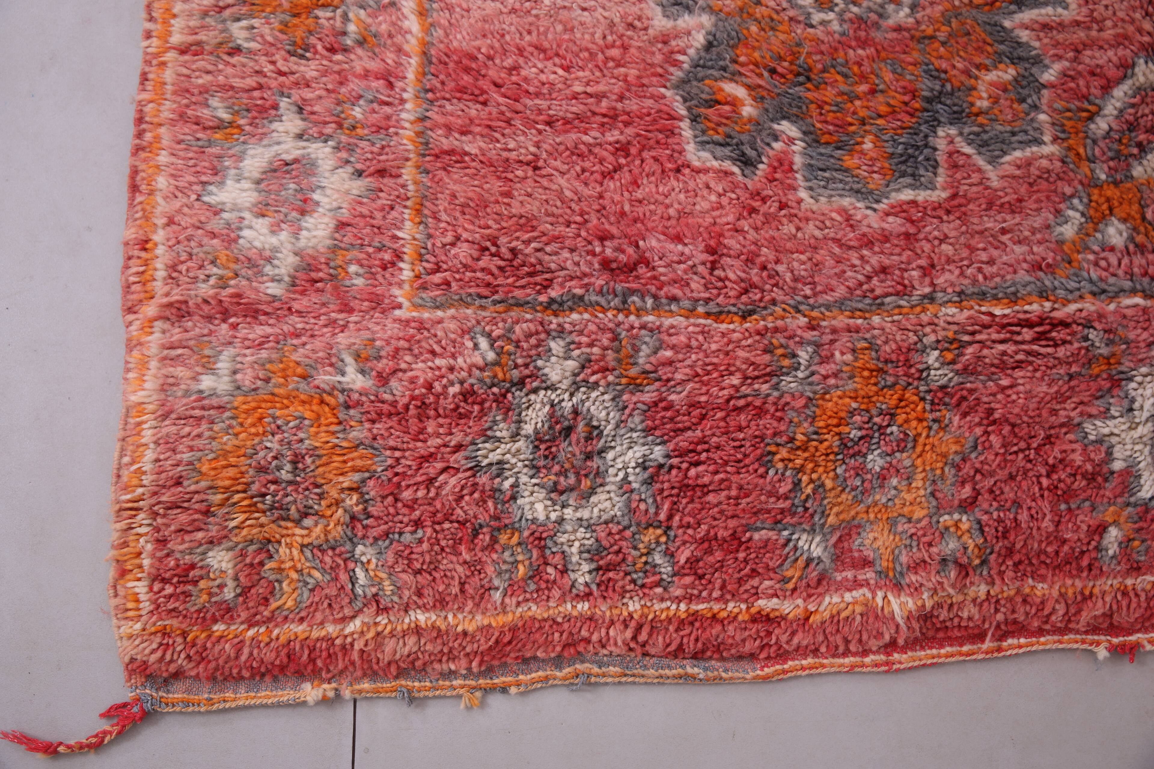 Vintage Moroccan Rug 200 x 306 cm, Berber Wool Rug, Handmade Bohemian Rug