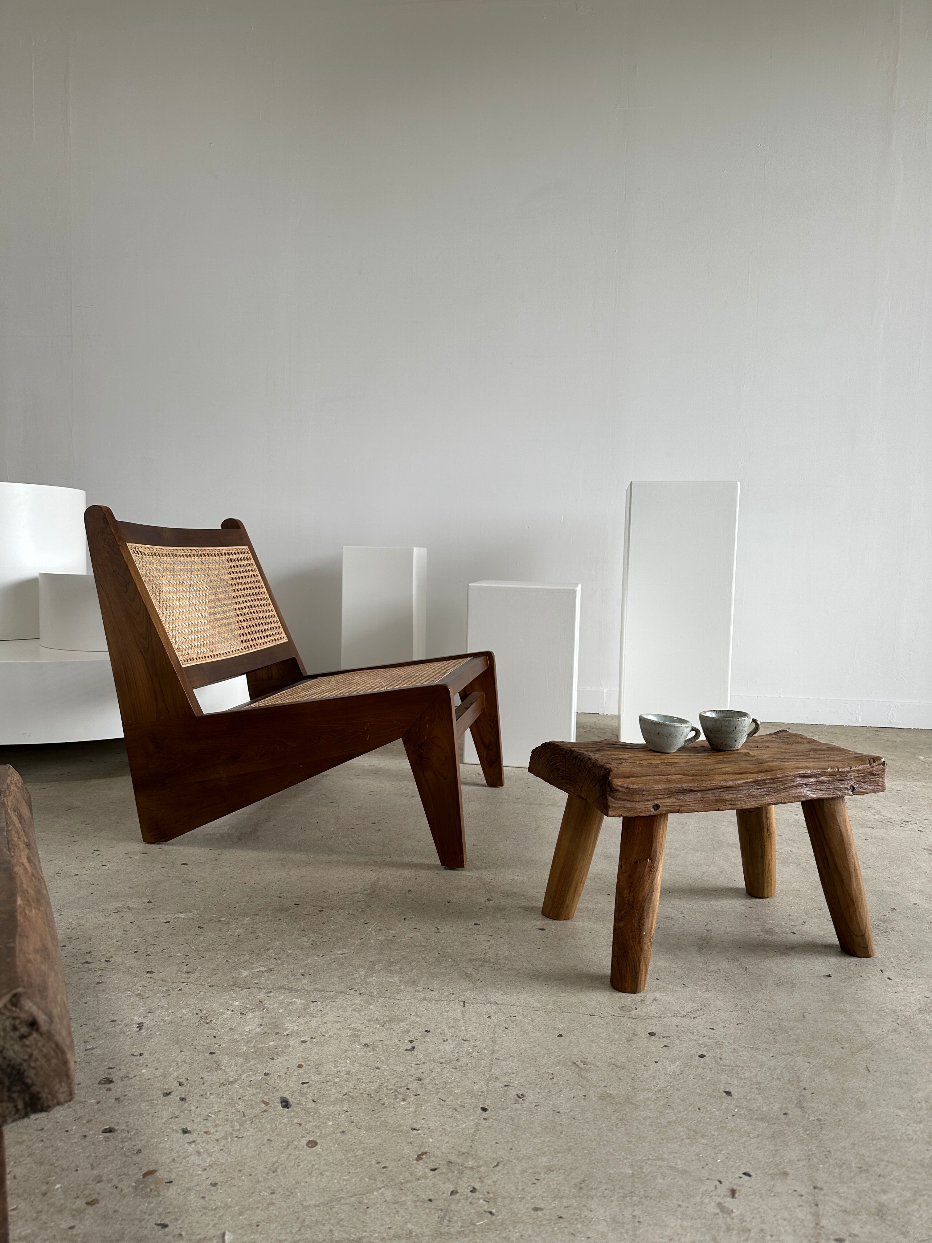 Stool in blond teak