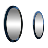 Rare paire de miroirs ovales bleus italiens, attribués à Cristal Arte, années 1970