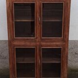 Armoire ancienne vitrée en bois avec quatre portes