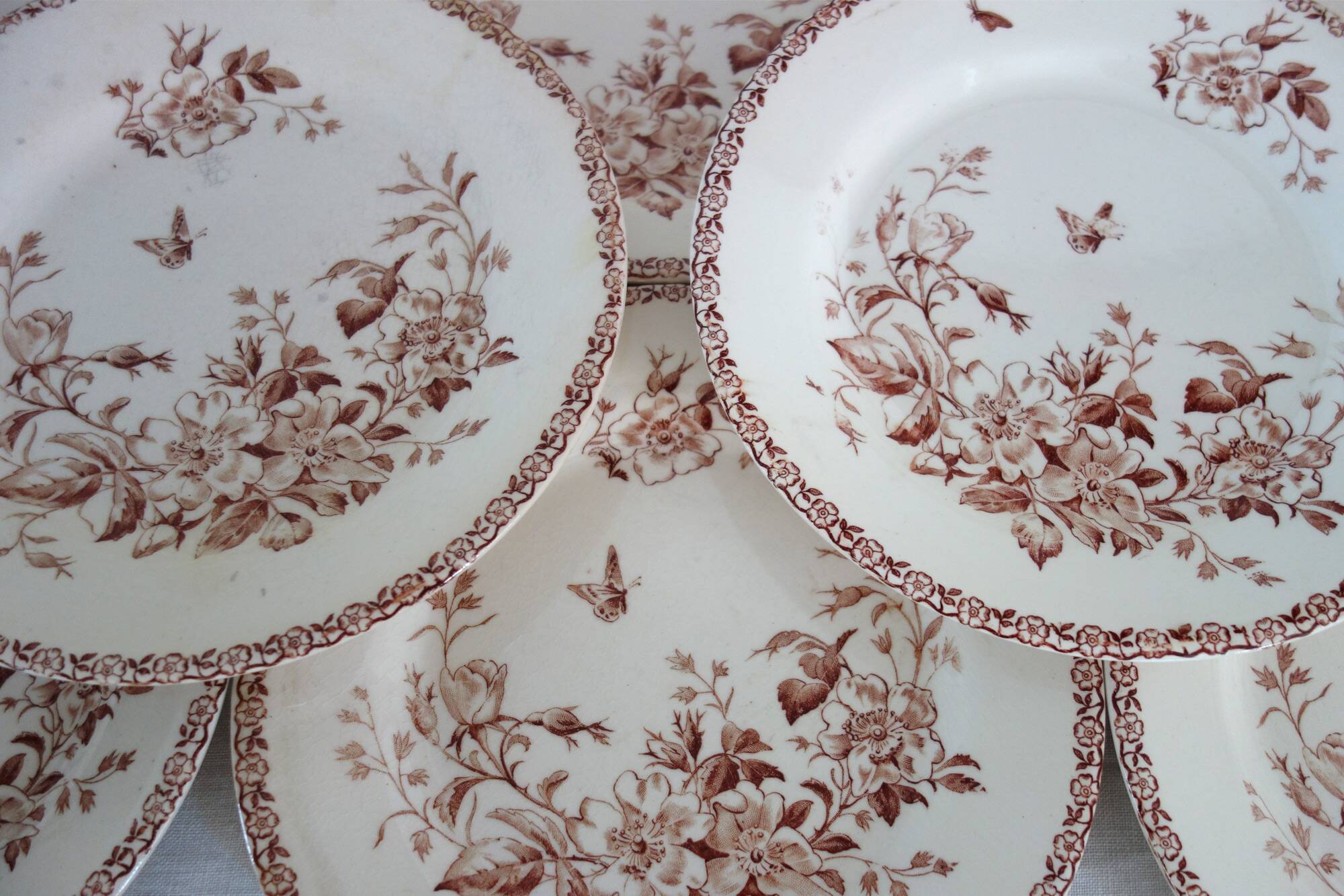 Service part # 1 ironstone Gien May around 1900