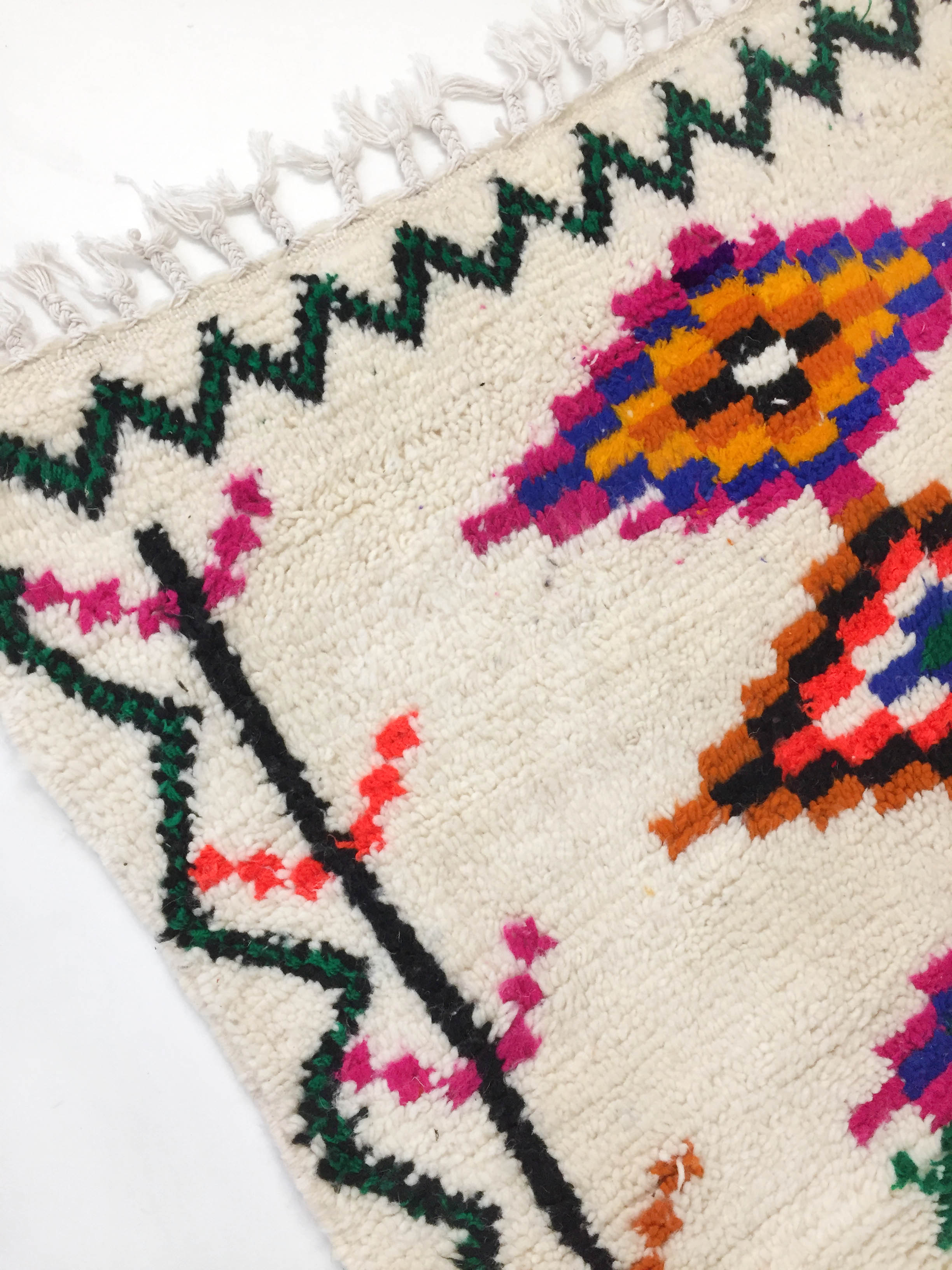 Moroccan Berber carpet azilal ecru with colorful patterns 172x105cm