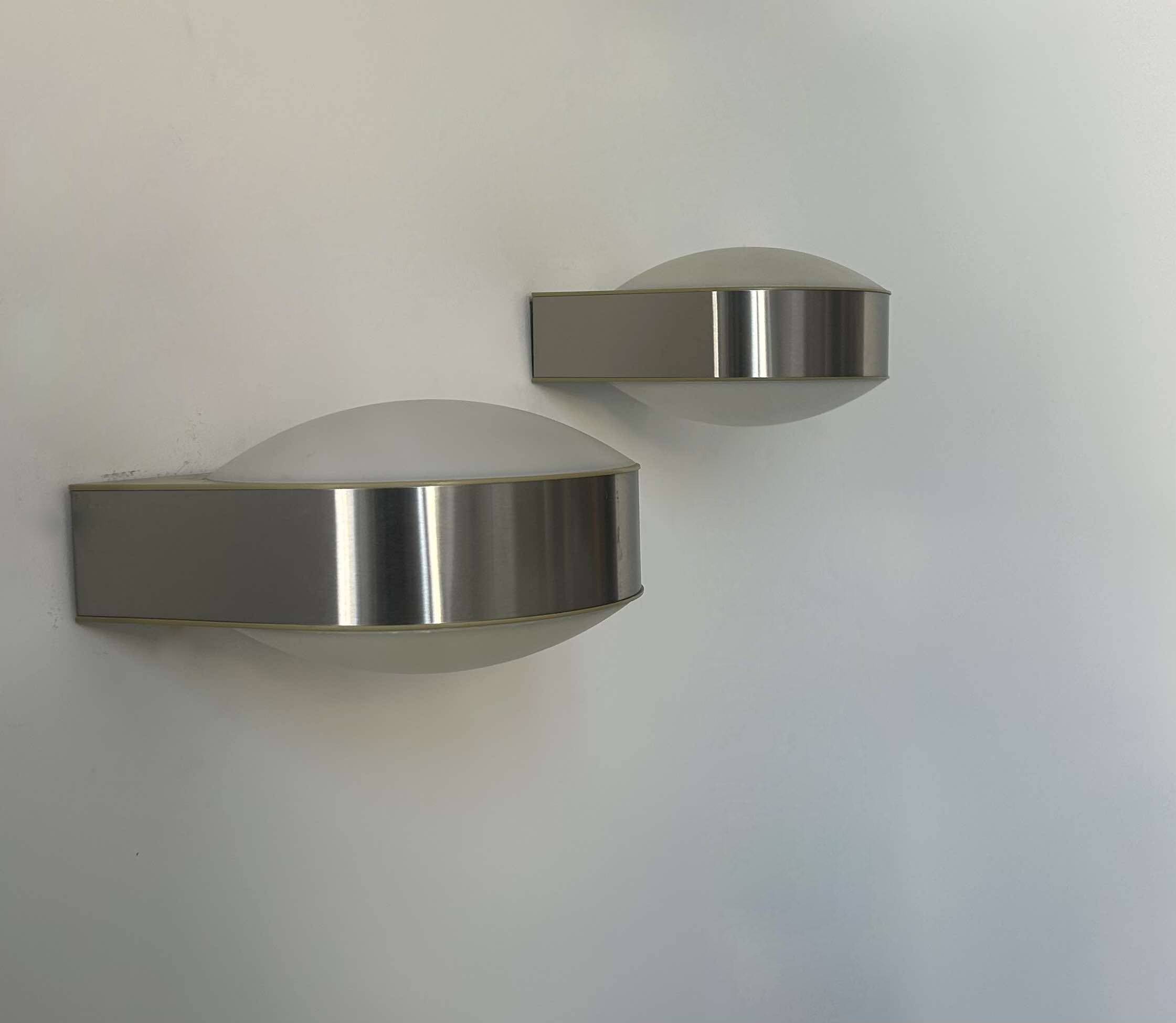 Pair of vintage modernist wall lights, Perspex, Holland 1980