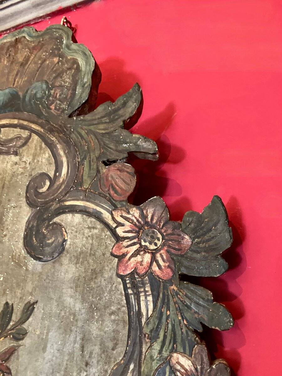 18th Century Rococo Venetian Polychrome and Mecca Lacquered Wooden Wall Sconces with Iron Arms, Set of 2