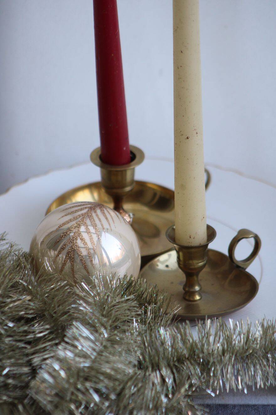 Set of 2 brass candle holders