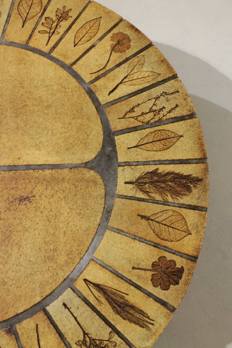 Round coffee table herbarium Roger Capron, Vallauris - ceramic and wooden structure