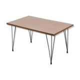 Table basse minimaliste du milieu du siècle