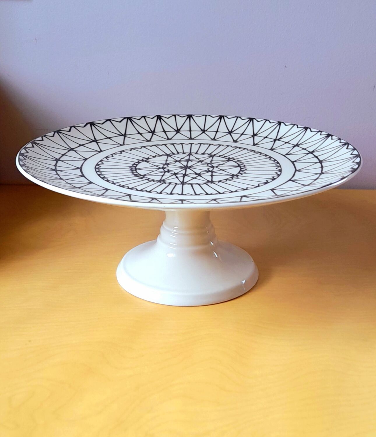 Plat à gâteaux en faïence