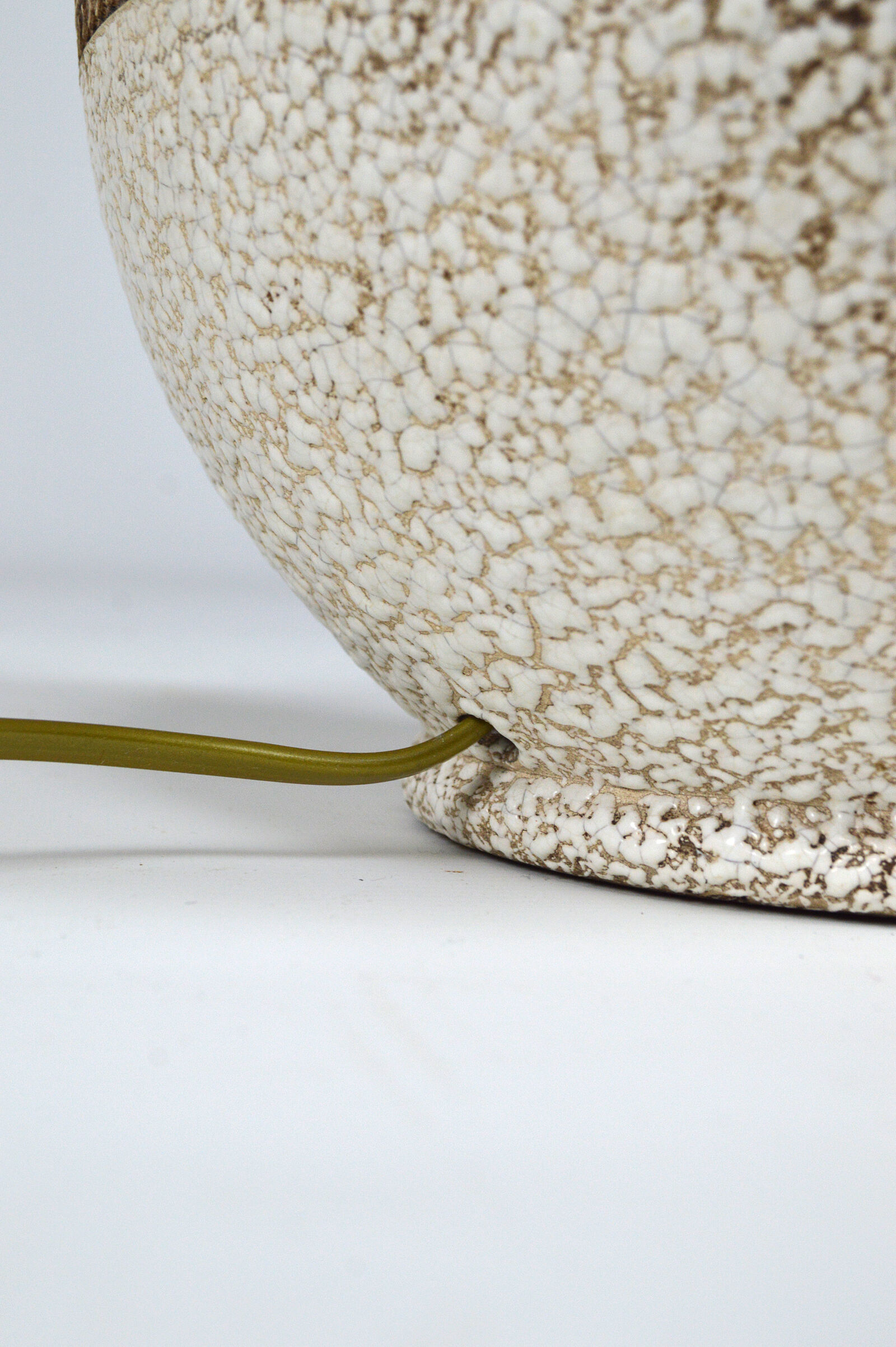 Round art deco ceramic lamp besnard style