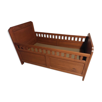 Carpenter's bed for children