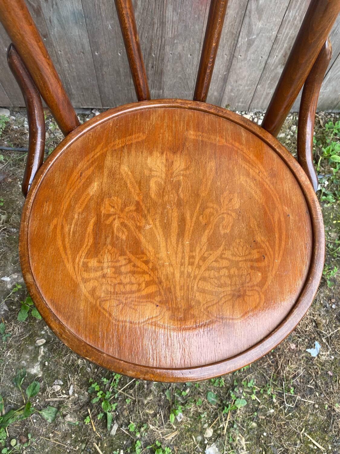 Chaise ancienne bistrot Khon n°18 bois + assise thermoformée vintage