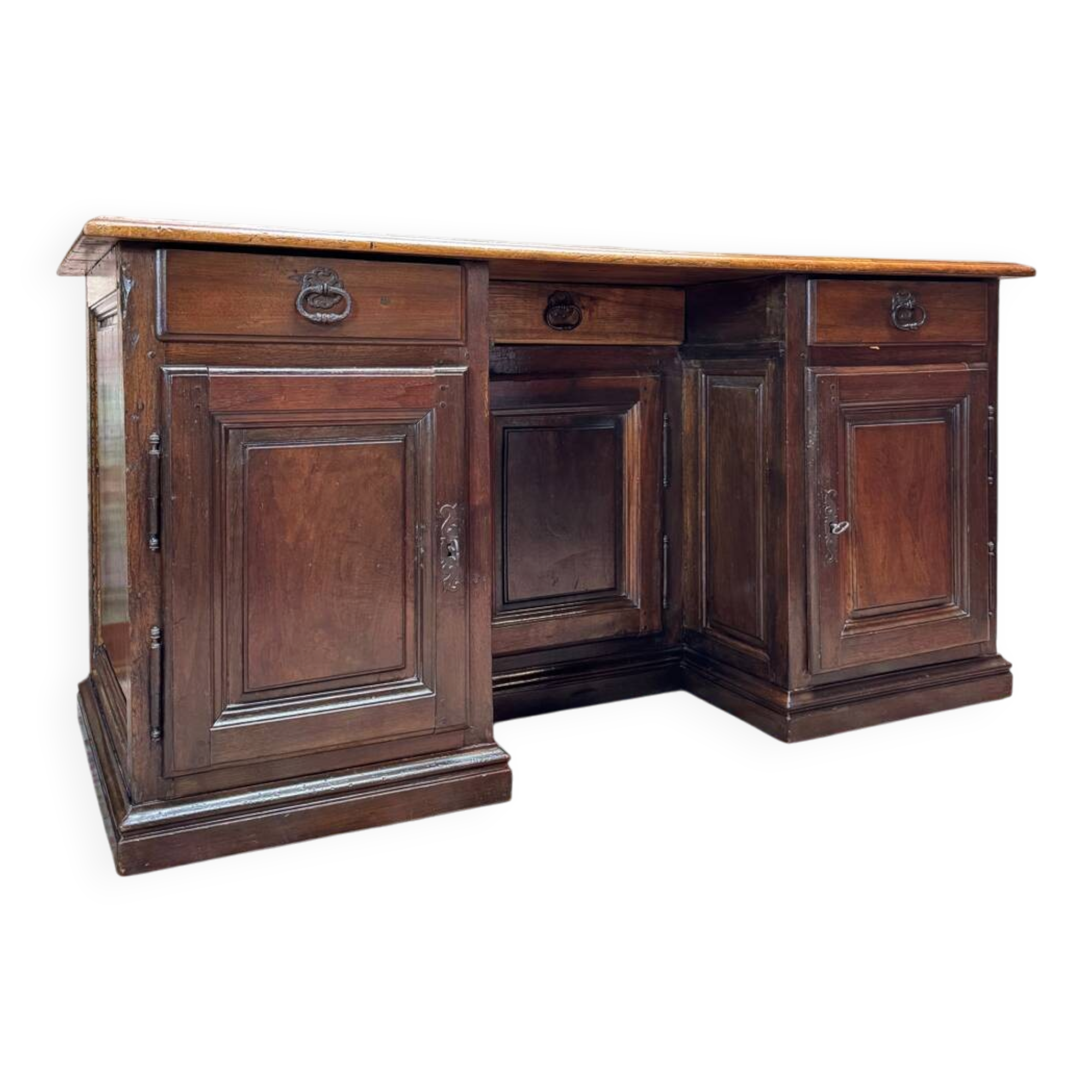 Bureau with a drawer in walnut, 18th century.