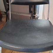Fauteuil et chaise de bureau année 60 skaï