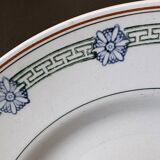 4 St Amand iron earth flat plates