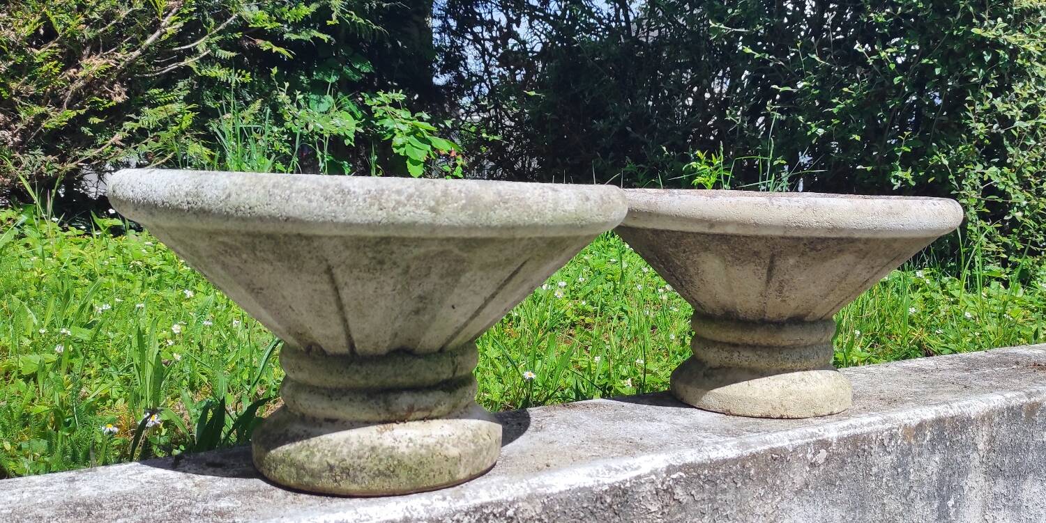 Diabolo sink in reconstituted stone - mid. 20th century