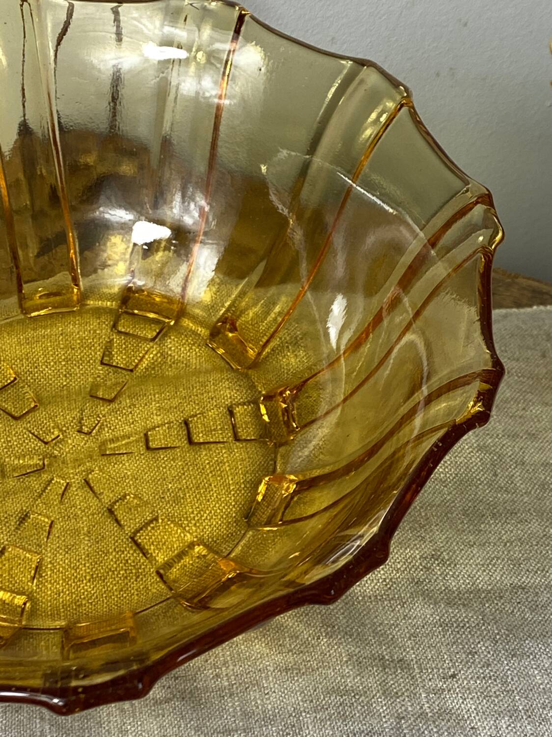 Art Deco style salad bowl in amber molded glass