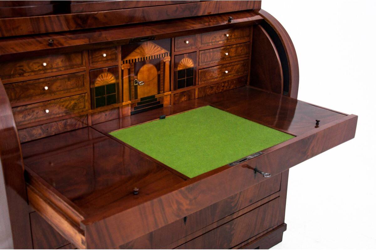 Biedermeier secretary, Northern Europe, mid 19th century.