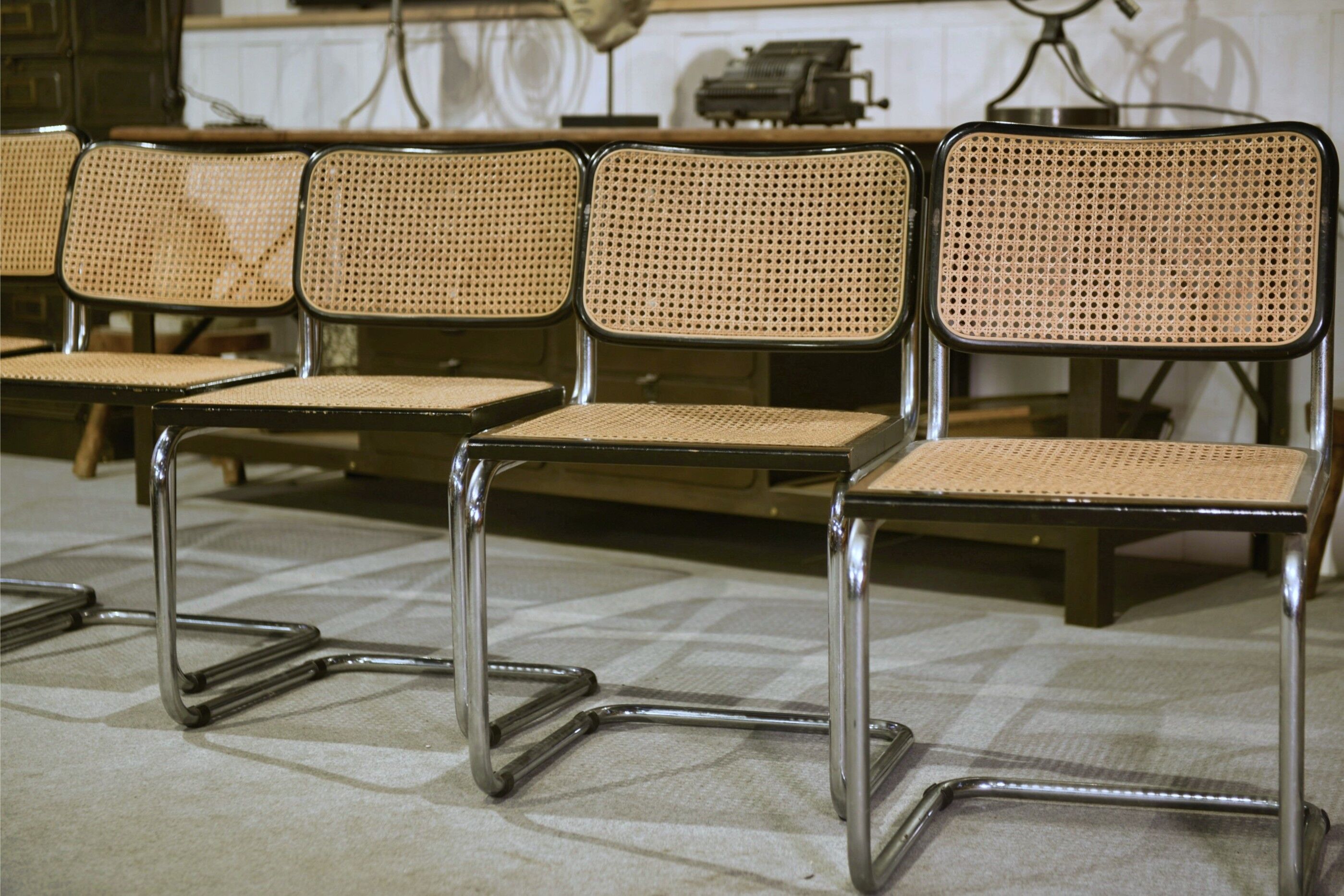 Ensemble de 6 chaises Cesca B32 de Marcel Breuer 1970’s