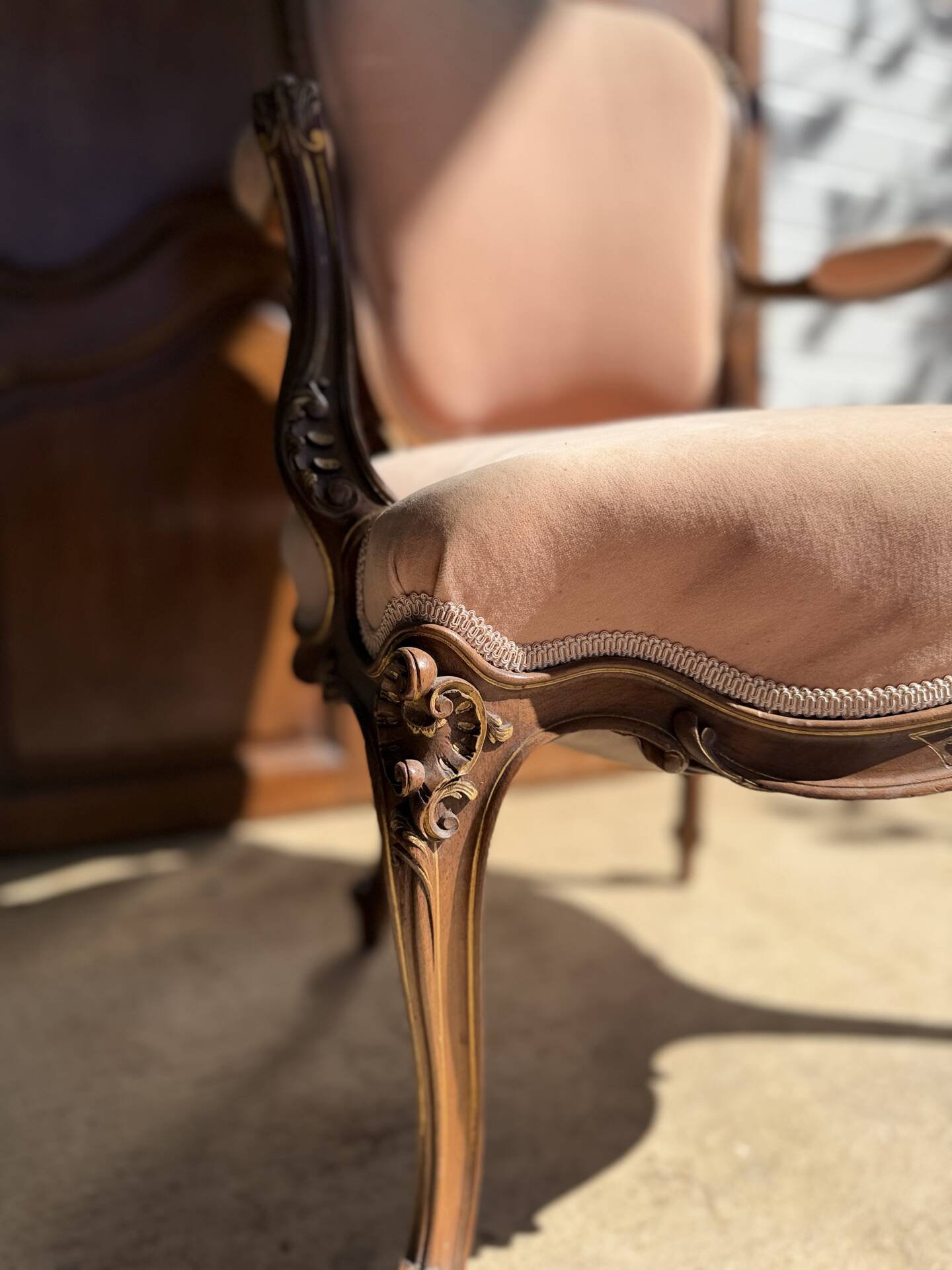 Antique Louis XV style armchair - powder pink fabric
