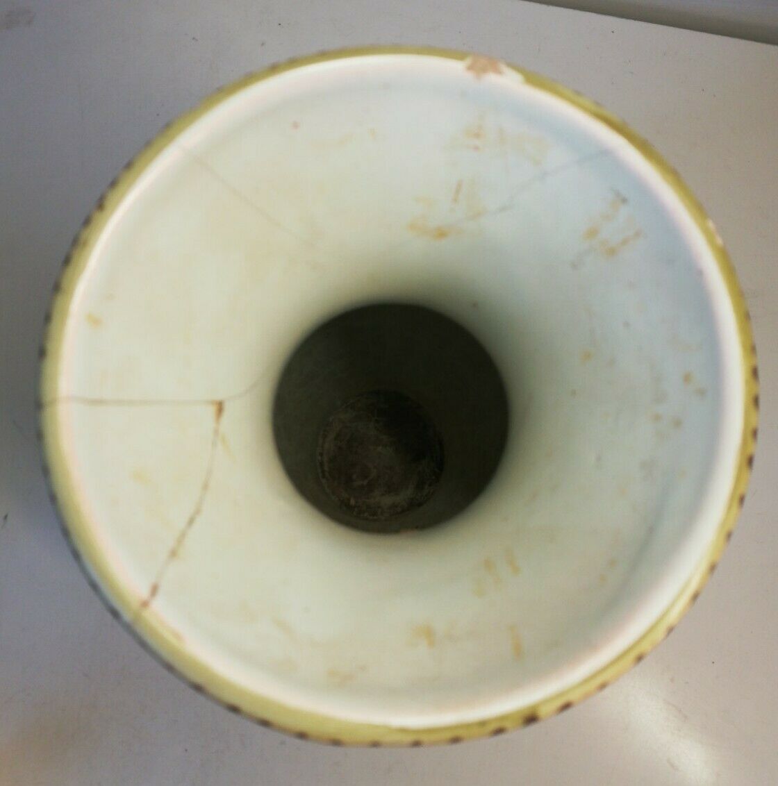 Ceramic vase floral decoration