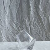 Small geometric carafe with diamond-shaped stopper and its 4 glasses
