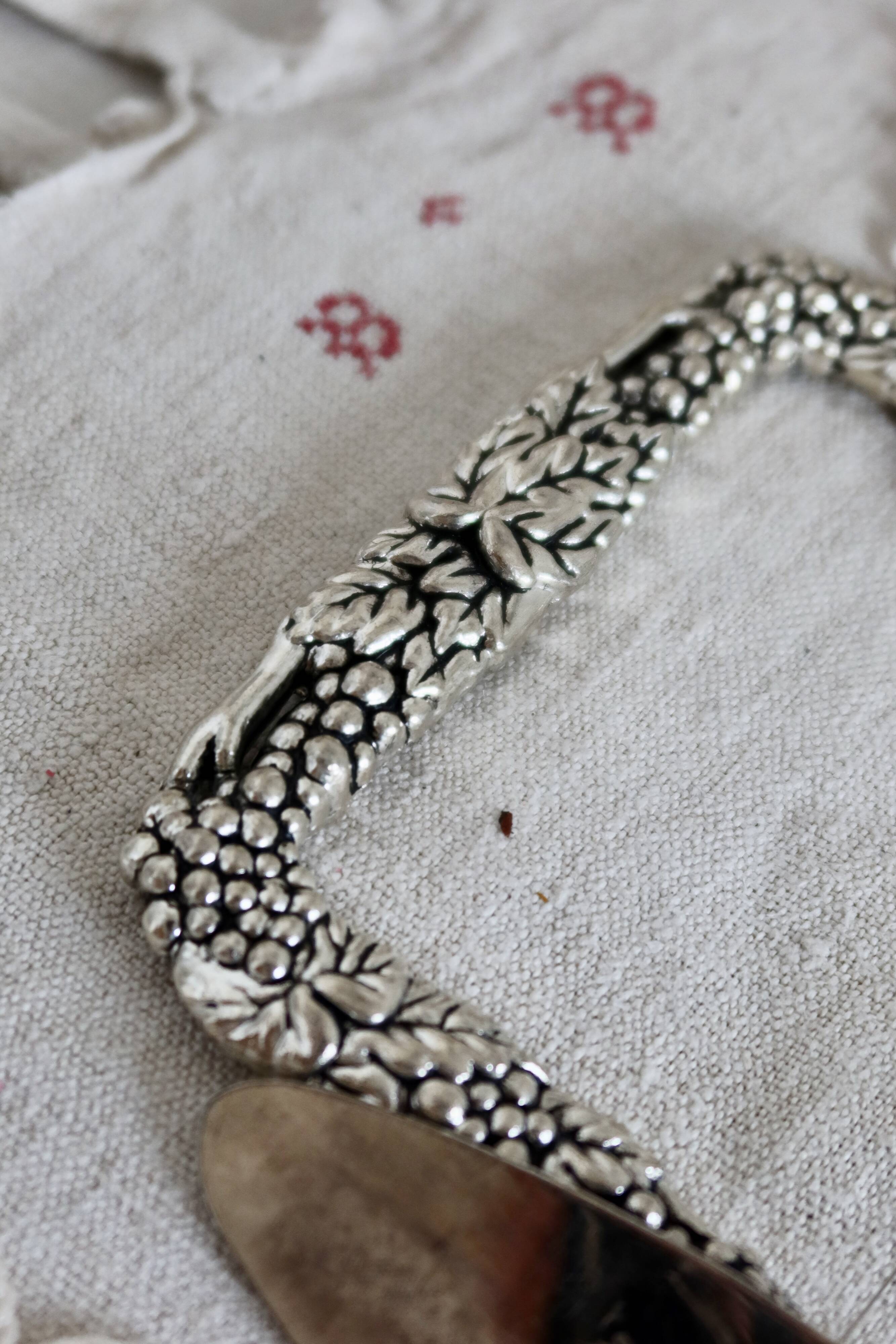 Vintage silver plated cake/cheese knife